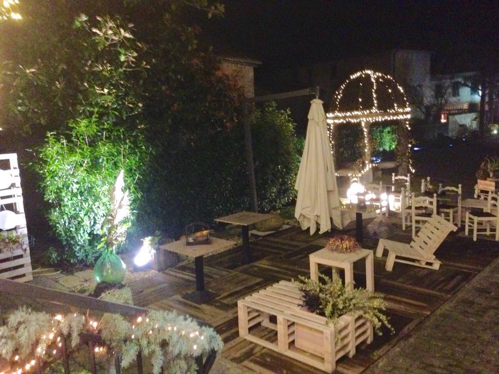 Hotel Le Vigne Di Corvino Casteggio 外观 照片