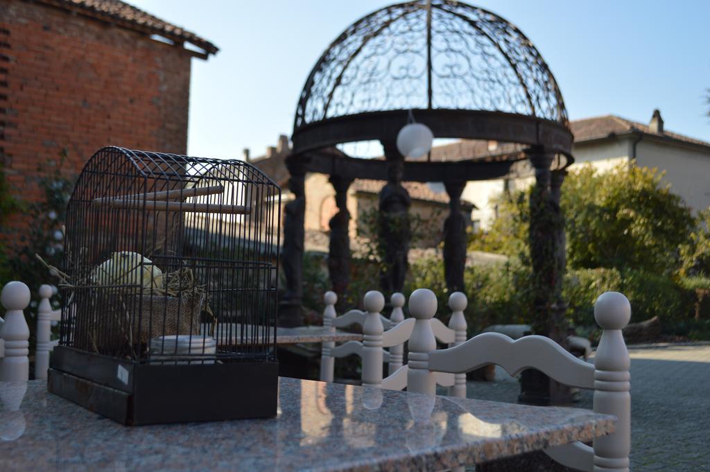 Hotel Le Vigne Di Corvino Casteggio 外观 照片