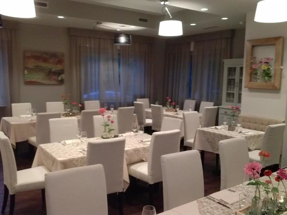 Hotel Le Vigne Di Corvino Casteggio 外观 照片