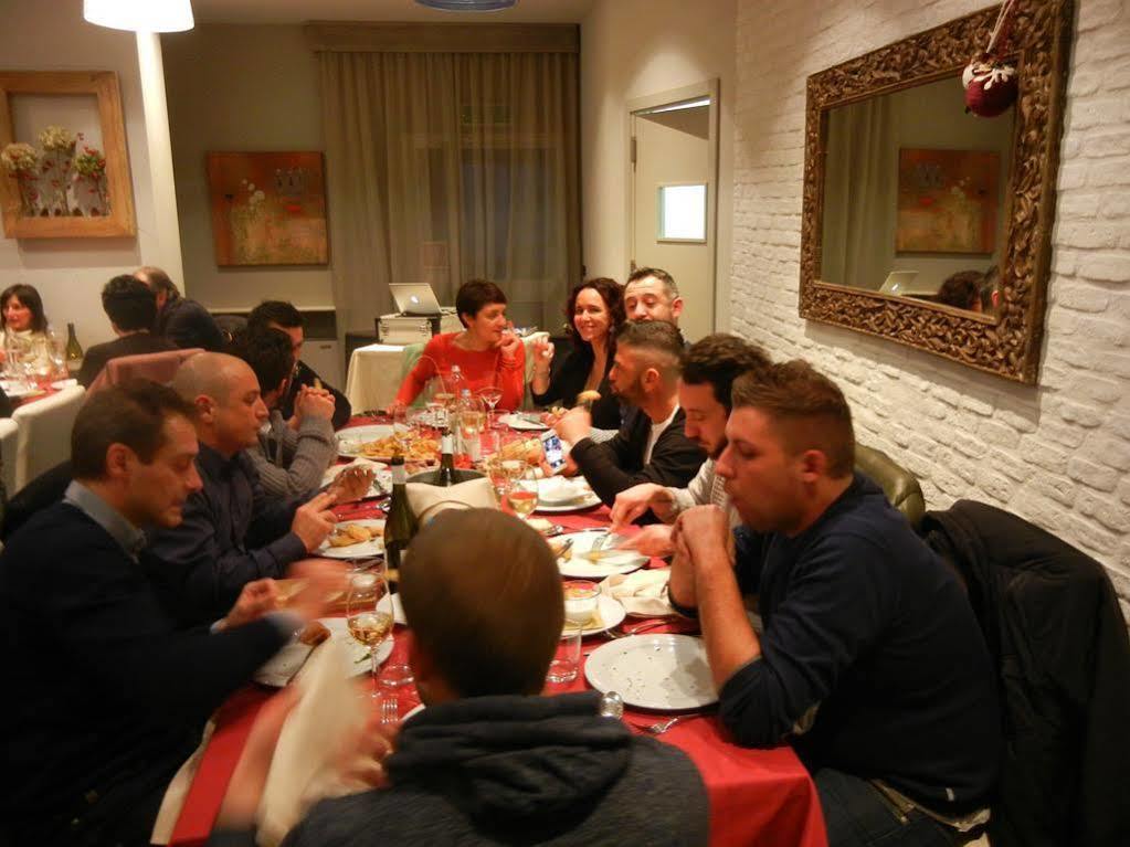 Hotel Le Vigne Di Corvino Casteggio 外观 照片